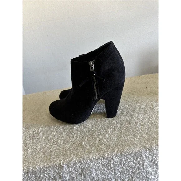 Madden Girl Black Fabric Coated Lopezzz Ankle Booties Boots Zip Size 6M - Picture 13 of 13